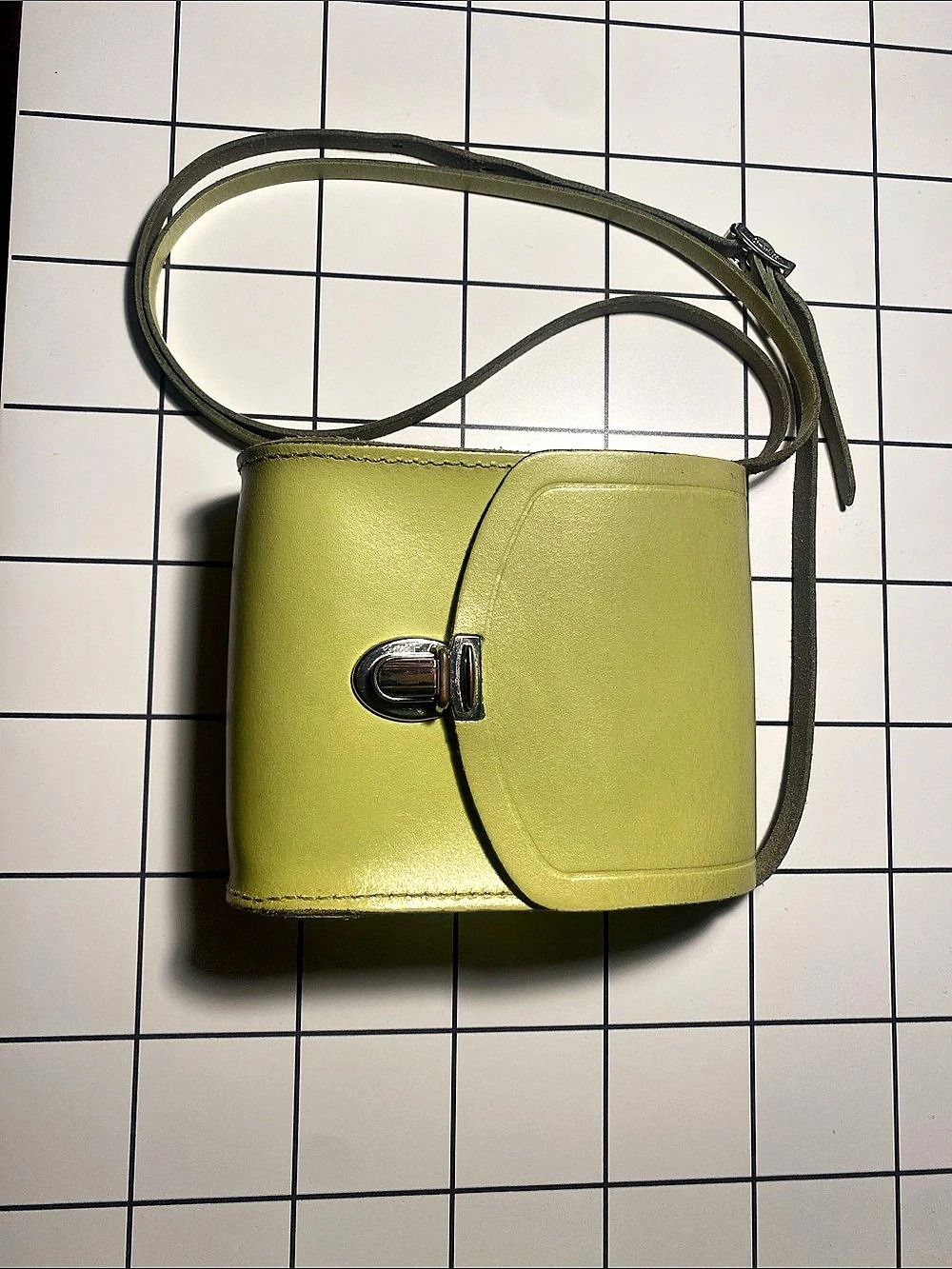 Cambridge Satchel Company - Tiny Acid Green Leather Crossbody satchel - vintage